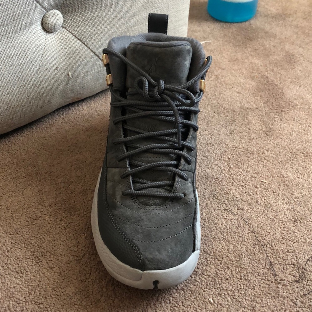 wolf grey jordan 12